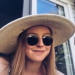 Meet your Posher, Chasey